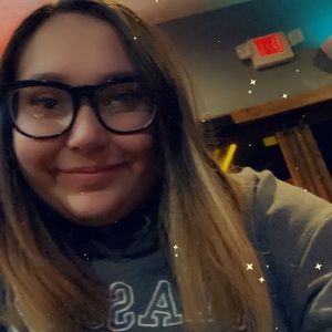 Meet your Posher, Alexandrea